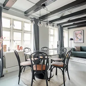 Unique 2 Bedroom Duplex W Exposed Beams In Cph Apartment Kopenhagen
