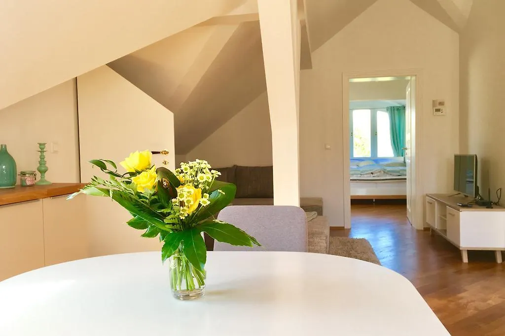 Appartment Villa Am Bretschneiderpark Lipsko Apartmán